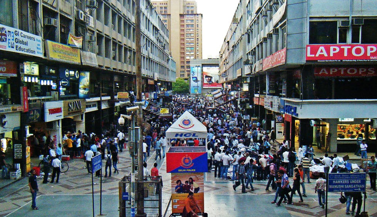 markets of delhi to buy electronics,holidays,travel,tourism