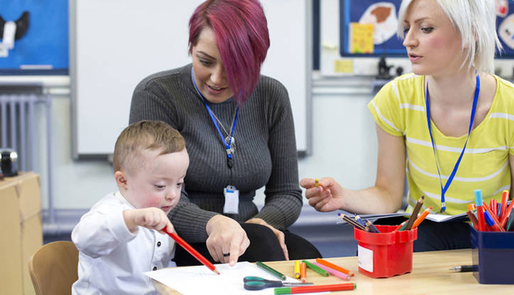 working woman,how working woman take care of her child,child care tips,working woman tips,relationship,relationship tips