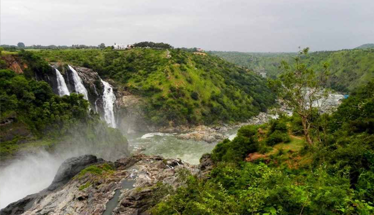 kerala,kerala tourism,tourist places in kerala,best places to visit in kerala,bekal,chambra peak,edakkal caves,nelliyapathy hills,chembra peak,silent valley in palakkad,holidays,travel guide,travel tips