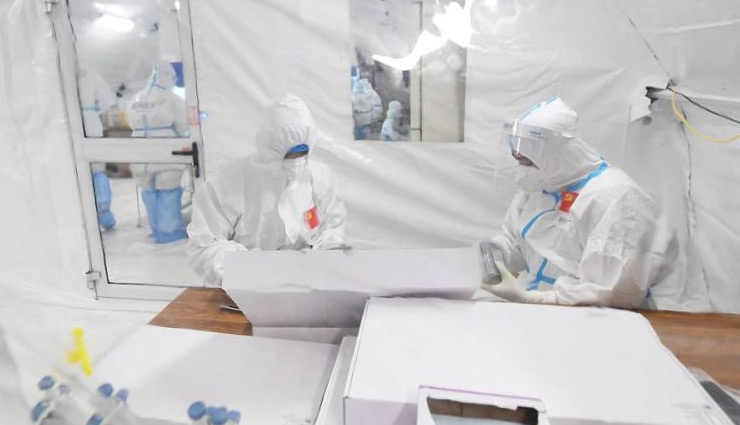 अब 'नियोकोव' ने बढ़ाई चिंता, वुहान के वैज्ञानिकों का दावा - इससे संक्रमित हर 3 में से 1 की हो सकती मौत 