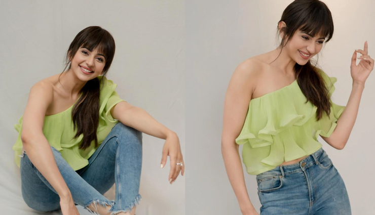 celebrities fashion trends,fashion trends,inspiration to wear neon,neon fashion tips,fashion tips