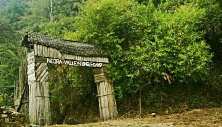 kalimpong,west bengal,must visit places,zang dhok palri phodang monastery,deolo hill,morgan house,cactus nursery,thongsa gompa,dr grahams homes,flower nurseries,kalimpong science centre,lava,neora valley national park