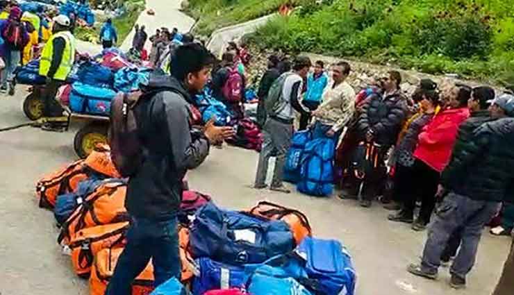 नेपाल में अब भी फंसे हैं 1,000 भारतीय तीर्थयात्री, राहत और बचाव कार्य जोरों पर