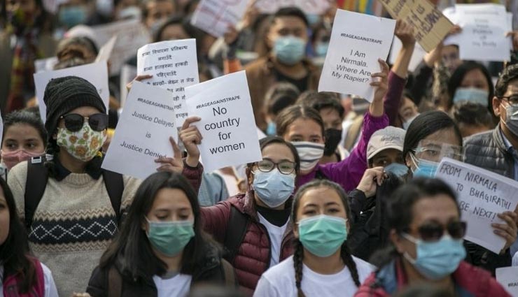 नेपाल : विदेश यात्रा करने से पहले महिलाओं को लेनी होगी अनुमति, फैसले का हो रहा विरोध