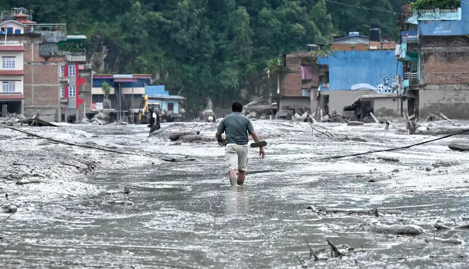 आखिर नेपाल में अचानक कैसे आई इतनी भयानक बाढ़?, सामने आई चौंकाने वाली वजह