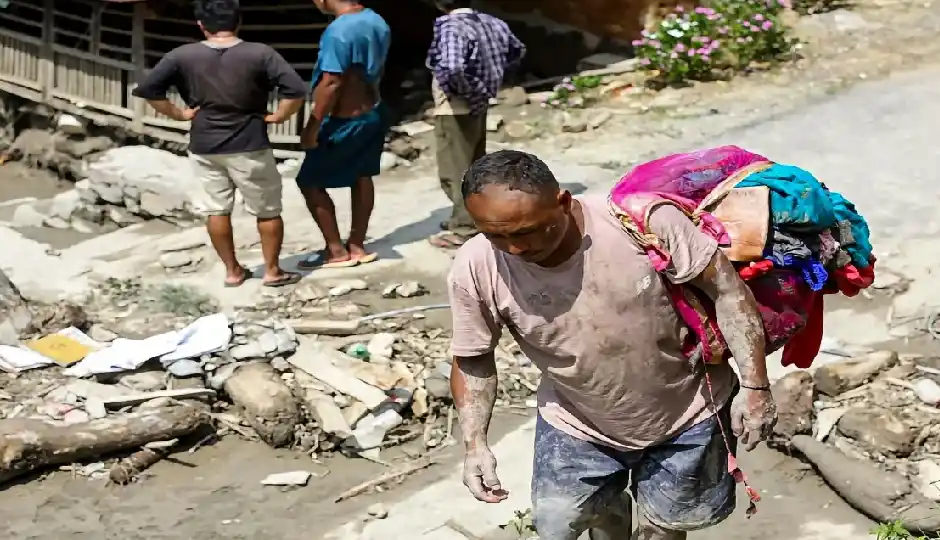 नेपाल बाढ़ में फंसे पर्यटकों को लेकर बड़ा अपडेट, महाराष्ट्र सरकार ने जारी किए हेल्पलाइन नंबर
