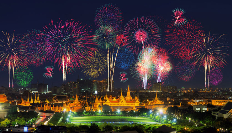 न्यू ईयर सेलिब्रेशन के लिए कही घूमने का बना रहे हैं प्रोग्रोम, ये 6 बजट फ़्रेंडली इंटरनेशनल डेस्टिनेशंस बनेंगे आपकी पहली पसंद