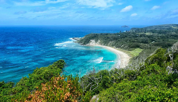 tourist places where death toll are highest,glass walkways,action park,machu picchu,mount everest,grand canyon,skellig michael,half dome,pamplona,aokigahara forest,new south wales,australia,travel,holidays,travel guide