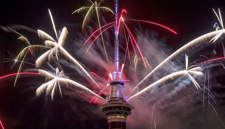  Happy New Year 2019 : न्यूजीलैंड के इस शहर में नए साल का जश्न शुरू, जमकर हुई आतिशबाजी, देखें वीडियो