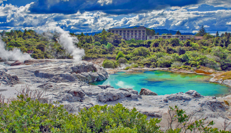 new zealand,places to visit in new zealand,bay of islands,auckland,waiheke island,christchurch,queenstown,rotorua