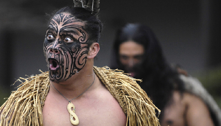 10 reasons to visit places in new zealand,new zealand travel guide,new zealand tourism,best places to visit in new zealand,top attractions in new zealand,new zealand travel tips,north island attractions,south island attractions,new zealand adventure activities,explore new zealand nature