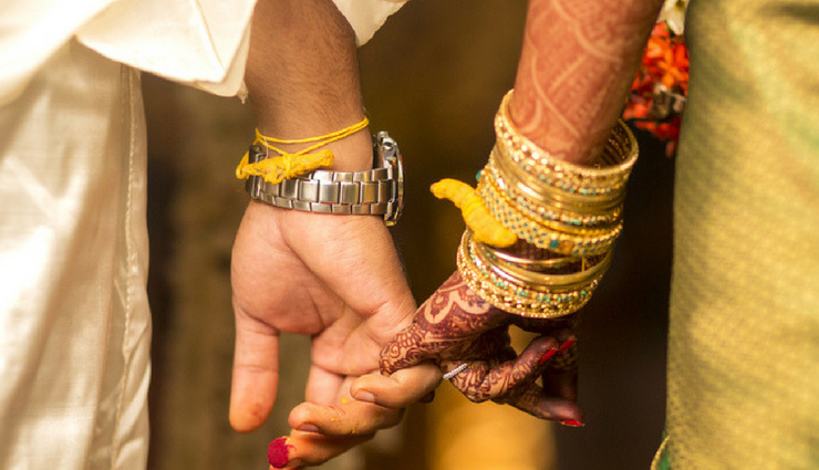 5 Irritating Acts Newly Married Couple Do