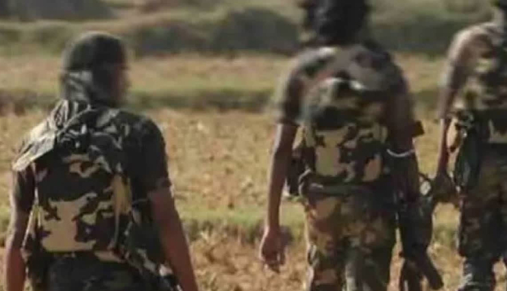 छत्तीसगढ़ में 5 महिलाओं सहित छह नक्सलियों ने किया आत्मसमर्पण
