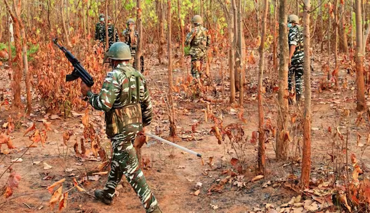 छत्तीसगढ़: सुरक्षा बलों के साथ मुठभेड़ में मारे गये 3 नक्सली 