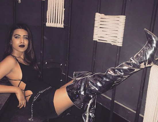 एशिया की सबसे सेक्सी एक्ट्रेस निया शर्मा का नया बोल्ड लुक #PHOTOS