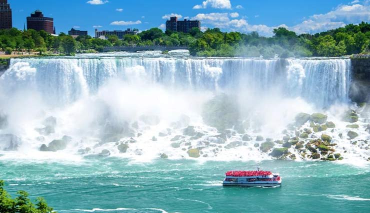 places to visit in canada,tourist places in canada,canada tourism,tourist places of canada,tourism,travel,holidays