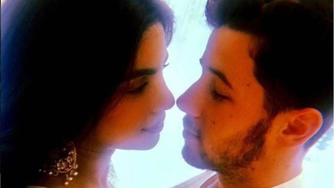 अपनी लव लाइफ को लेकर प्रियंका चोपड़ा के मंगेतर निक ने किया चौकाने वाला खुलासा bollywood,priyanka chopra,nick jonas,nick jonas viral video