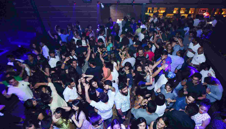 places to enjoy nightlife,nightlife in india,goa,mumbai,delhi,bangalore,hyderabad,chandigarh