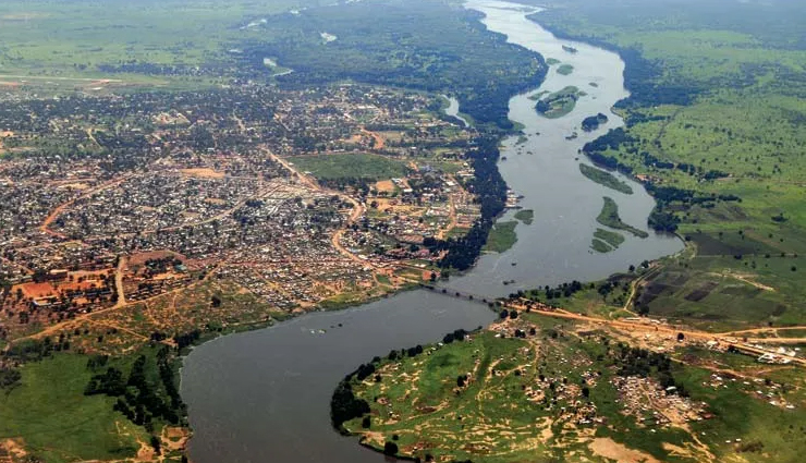 longest rivers in the world,top 10 world longest rivers,major rivers on earth,river length records,nile,amazon,yangtze: longest rivers,geography of longest rivers,historical significance of great rivers,exploring earth lengthy waterways,river ecosystems and biodiversity,cultural impact of long rivers