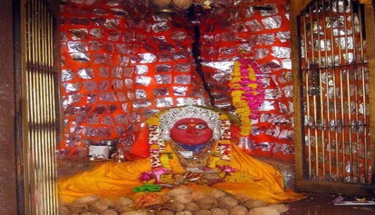 माता के इस मंदिर में अपने आप ही प्रज्जवलित होती है ज्योति, खुलता है साल में सिर्फ 5 घंटे 