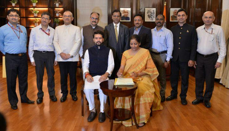 निर्मला सीतारमण आज लोकसभा में पेश करेंगी मोदी सरकार-2 का पहला बजट