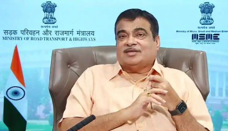 नितिन गडकरी का बड़ा दावा - अगले 5 साल में सड़कों से गायब हो जाएंगी पेट्रोल गाड़ियां