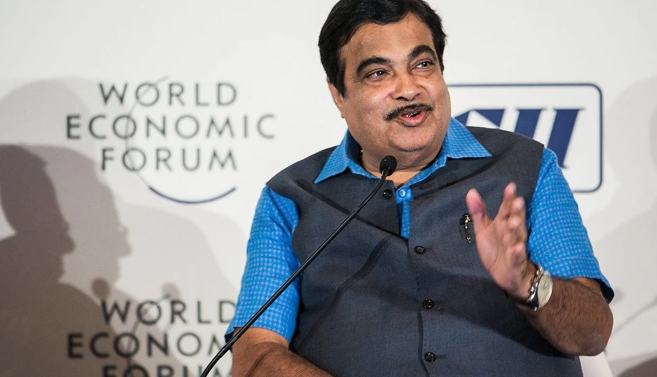 'सड़क पर गड्ढे हैं तो मैं गाली क्यों खाऊं?' — नितिन गडकरी का सख्त बयान, अब हर सड़क प्रोजेक्ट पर होगी जवाबदेही और पारदर्शिता