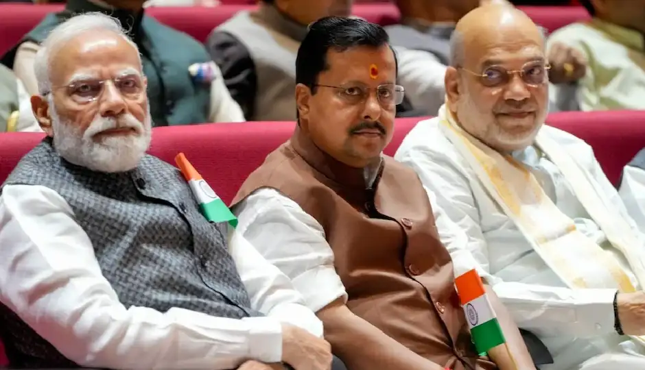 बीजेपी ने घोषित किए नए राज्य प्रभारी, स्मृति ईरानी को हरियाणा-छत्तीसगढ़ और सुनील बंसल को बंगाल-तेलंगाना की जिम्मेदारी