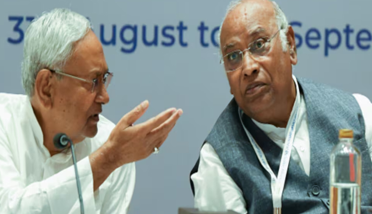 नीतिश के बयान के बाद कांग्रेस अध्यक्ष ने किया फोन, घर पर आकर मिले लालू यादव, जल्द होगी I.N.D.I.A. गठबंधन की बैठक
