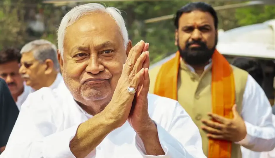 भरत तिवारी एनकाउंटर के बीच नीतीश कुमार का पुराना वीडियो वायरल, RJD ने साधा राजनीतिक निशाना