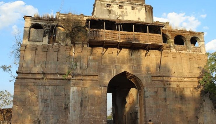 must visit places in telangana,top tourist attractions in telangana,best places to see in telangana,telangana travel guide,telangana sightseeing spots,historical sites in telangana,natural beauty in telangana,telangana temples and lakes,famous places to visit in hyderabad,cultural heritage of telangana