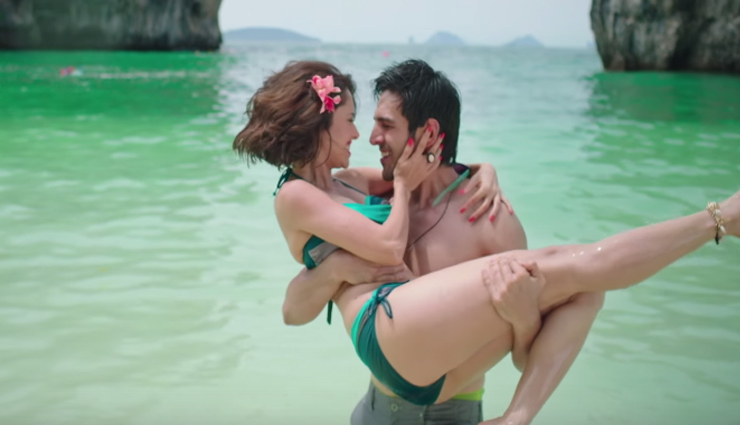 mates and me,what it is like when your room-mate parents come over,room mates,friends parents