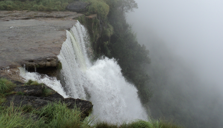 best waterfalls in india,india stunning waterfalls,must-visit waterfalls india,incredible indian waterfalls,top indian waterfall destinations,famous waterfalls india,scenic waterfalls in india,india breathtaking falls,spectacular waterfalls to visit in india,natural wonders in india,india most beautiful waterfalls,picturesque falls in india,india cascading wonders,waterfall sightseeing in india,india mesmerizing cascades,popular waterfalls in india,best waterfall hikes in india,india iconic waterfall sights,hidden waterfalls of india,chasing waterfalls in india,india scenic waterfall trails,instagrammable waterfalls india,india tallest waterfalls,waterfall hopping in india,lesser-known waterfalls india,india pristine waterfall spots,famous indian waterfall views,india natural waterfall wonders