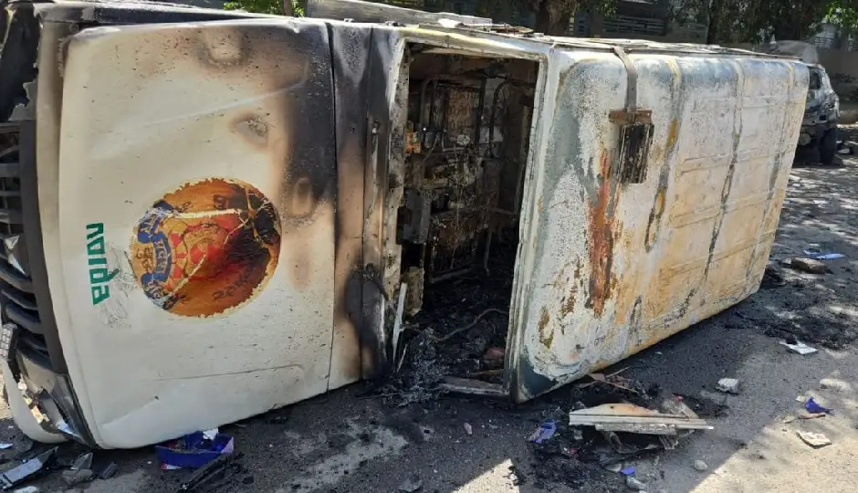 noida worker protest,noida violence news,low salary workers india,labour protest noida phase 2,workers demand salary hike,noida factory workers protest,up labour unrest,inflation impact workers,worker protest vehicles burnt,noida news update