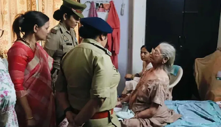नोएडा वृद्धाश्रम में इंसानियत शर्मसार: नर्क से भी बदतर हालात, बंधी मिली महिला, 39 बुजुर्गों को छुड़ाया गया
