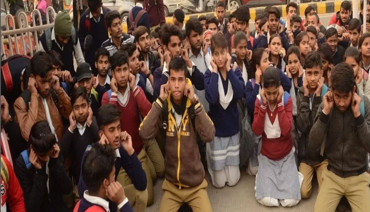 noida schools,noida schools closed,delhi ncr weather,delhi ncr weather news,noida dm fake letter pad,noida dm news,news,news in hindi