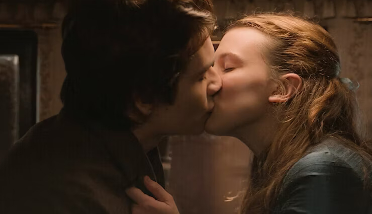 bad first kiss signs,signs of a bad first kiss,first kiss warning signs,red flags in a first kiss,signs of a disappointing first kiss,identifying a bad first kiss,first kiss mistakes to avoid,how to tell if a first kiss is bad