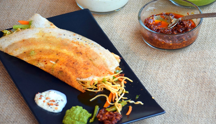 संडे स्पेशल में बनाए नूडल्स डोसा, मिलेगा साउथ इंडियन डिश को चाइनीज टच #Recipe