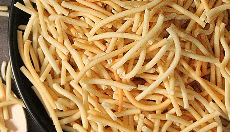 chinese bhel,chinese bhel recipe,chinese bhel recipe in hindi,weekend recipe in hindi