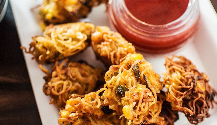 noodles paneer pakora recipe,perfect friendship day celebration delight,fusion snack for friendship day,noodles paneer pakora fusion recipe,crispy noodles paneer pakora,easy friendship day snack,paneer pakora with noodles,irresistible pakora recipe,delicious paneer pakora for friends,crunchy and flavorful pakora recipe