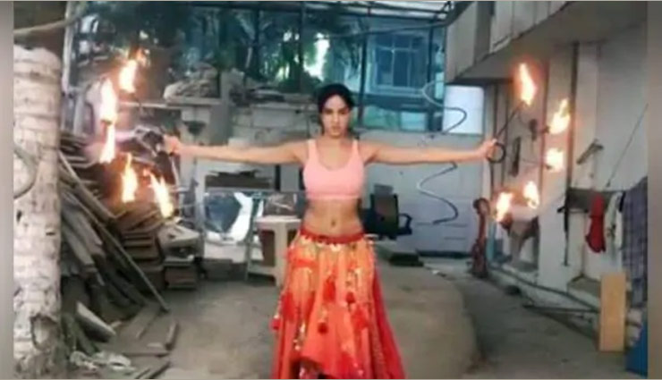 आग से खेलती नजर आईं नोरा फतेही, बताया - 2 दिन में सीखा खतरनाक फायर डांस