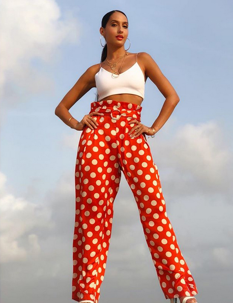 nora fatehi hot and sizzling pics,nora fatehi,nora fatehi viral pics,entertainment news