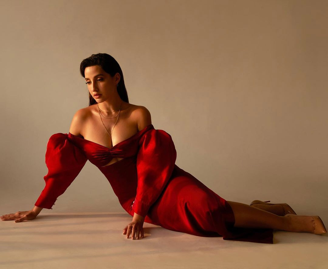 nora fatehi,nora fatehi red dress photo,nora fatehi bold photos,nora fatehi viral hot photos,nora fatehi sizling photos,nora fatehi news