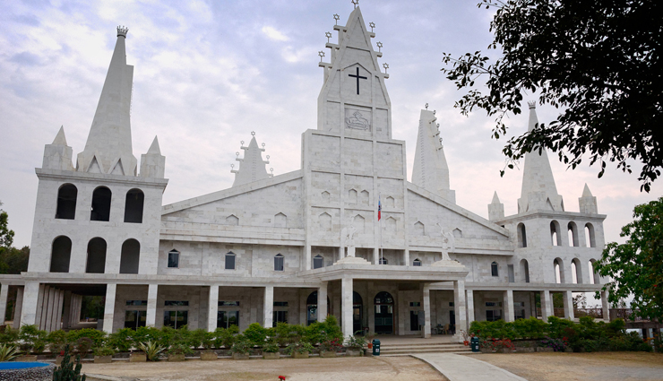 hindu temples in north east india,north east india,famous hindu temples,kamakhya temple,assam,govindajee temple,manipur,nartiang durga temple,meghalaya,malinithan temple,arunachal pradesh,om temple aizawl,mizoram,dimapur kalibari,nagaland