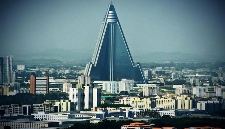 weird news,weird hotel,weird place,north korea hotel,ryugyong