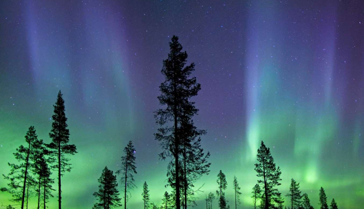 northern lights,places to see northern lights,iceland,alaska,lapland