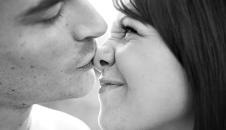 mates and me,6 types of kiss and their meaning,different types of kisses,kissing your girlfriend understand its meaning