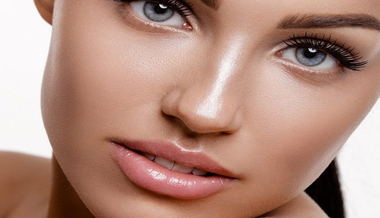 आपके चेहरे की खूबसूरती को कम कर सकता है नाक पर जमा तेल, इन उपायों से पाए निजात