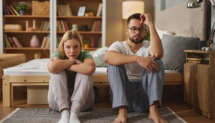 toxic relationship signs,emotional abuse,relationship red flags,how to spot toxic people,unhealthy relationships,draining relationships,relationship advice,toxic partner traits,toxic dynamics,emotional damage,self-worth in relationships,relationship mental health