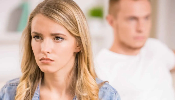 9 Telltale Signs She is Just Not Into You